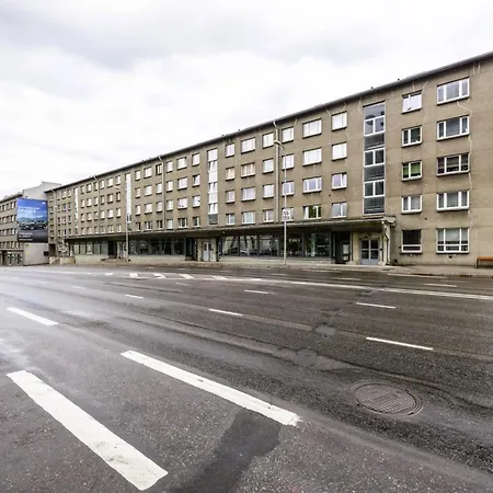 Free Parking 2 Bedroom Center Apartment